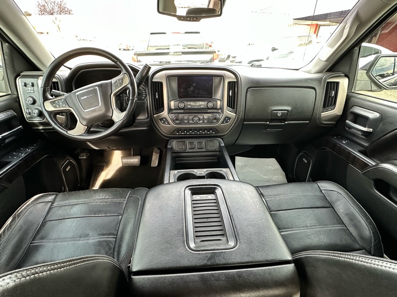 GMC Sierra 1500 Denali Crew Cab Long Box 4WD 2016