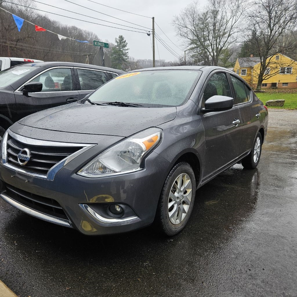 Nissan Versa  2018