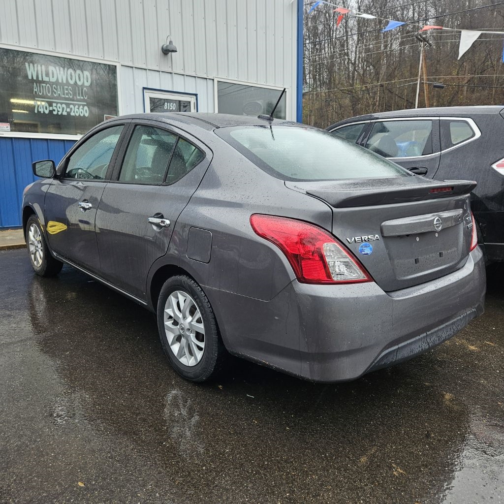 Nissan Versa  2018