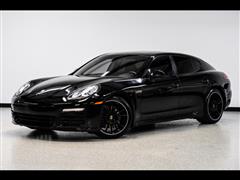2016 Porsche Panamera 