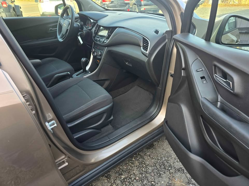 Chevrolet Trax LS FWD 2018