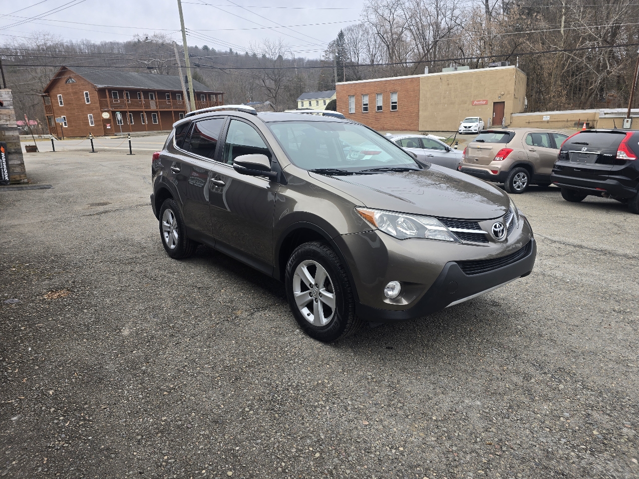 Toyota RAV4 4-Door 2WD 2014
