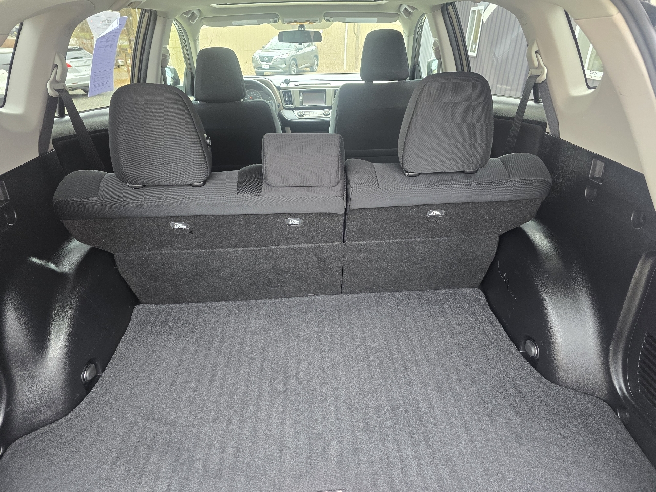 Toyota RAV4 4-Door 2WD 2014