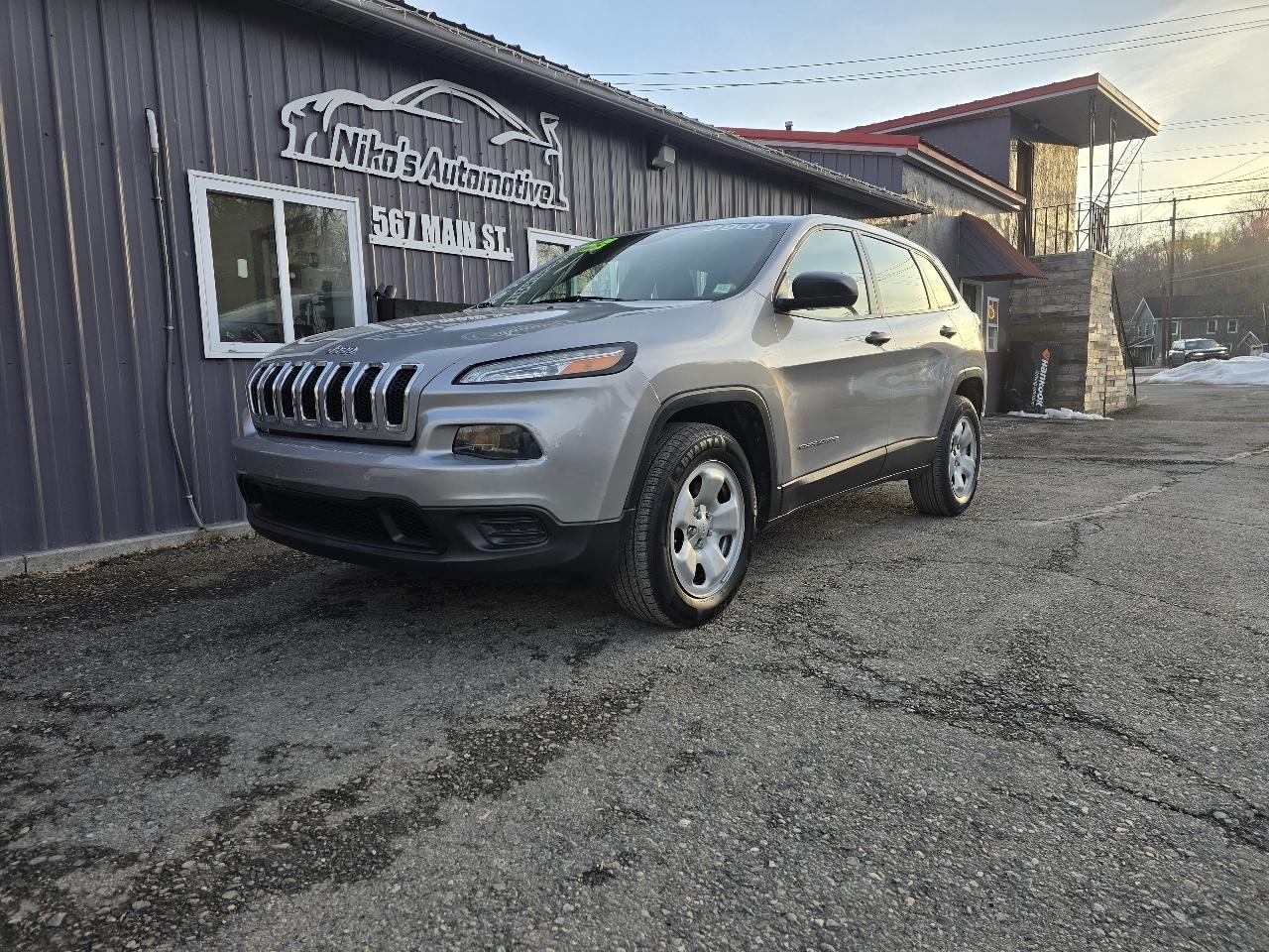 Jeep Cherokee Sport 4WD 2014