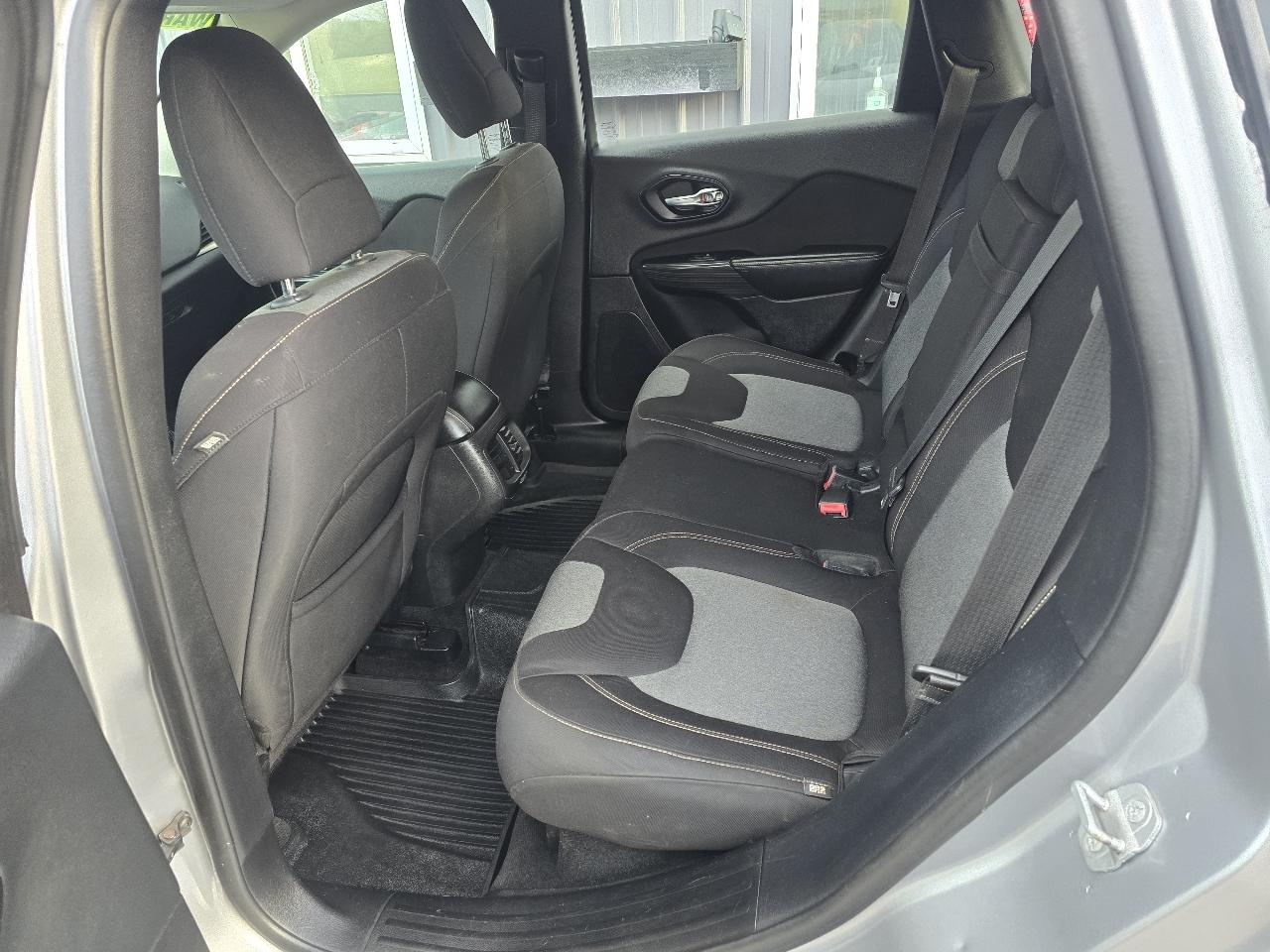 Jeep Cherokee Sport 4WD 2014