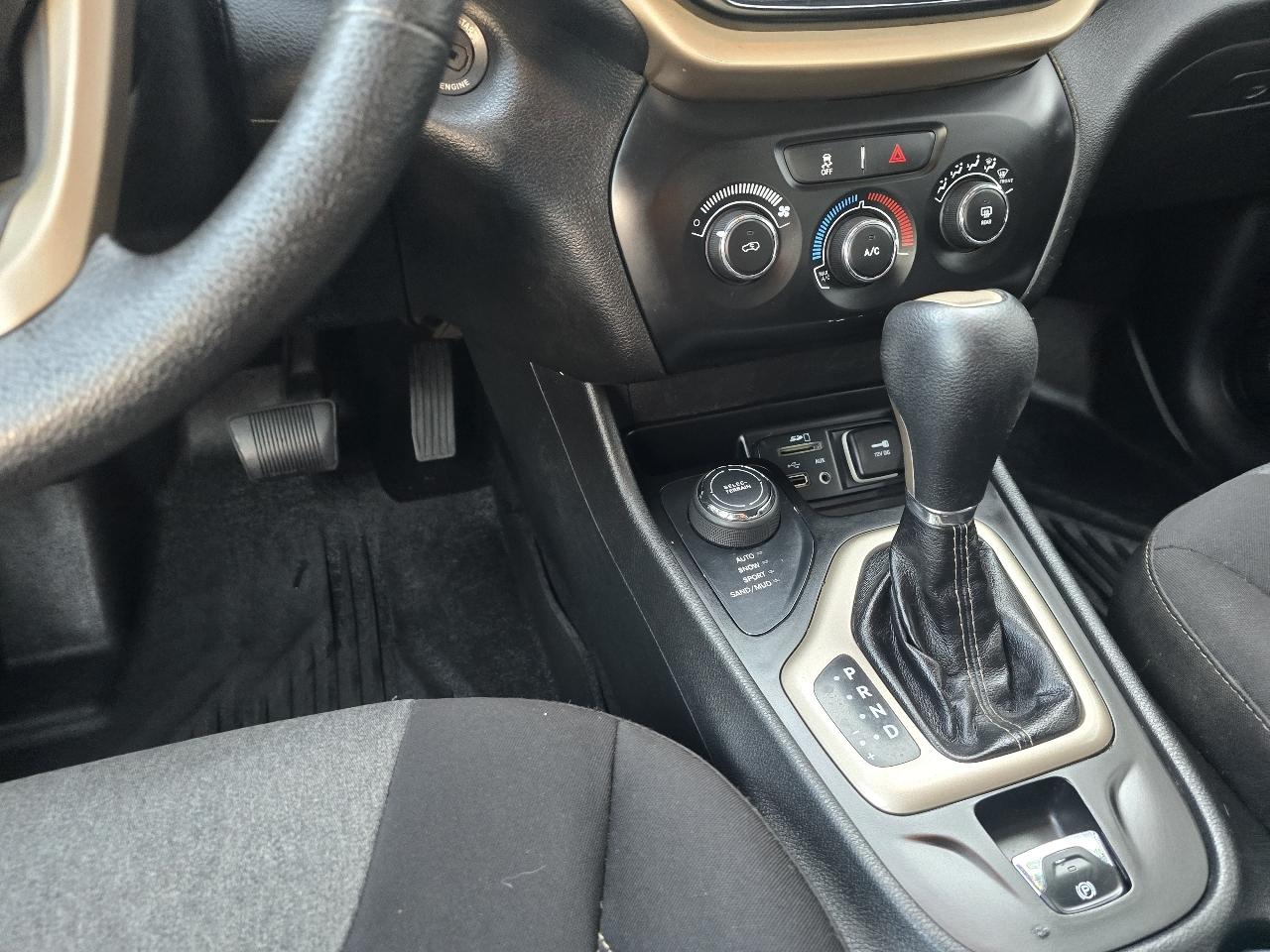 Jeep Cherokee Sport 4WD 2014