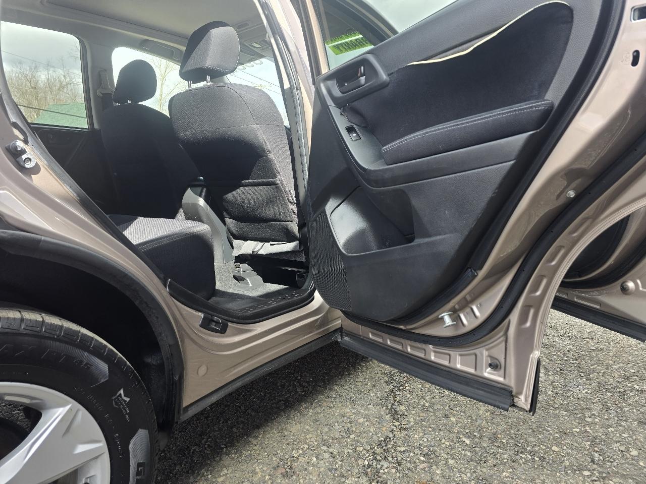 Subaru Forester 2.5i Premium 2015