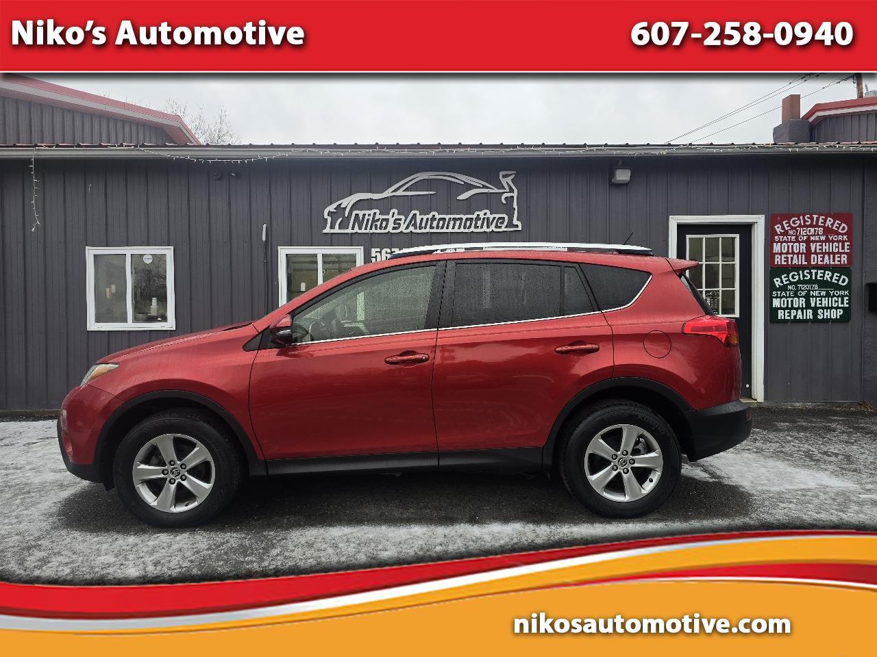 Toyota RAV4 AWD 4dr XLE (Natl) 2015