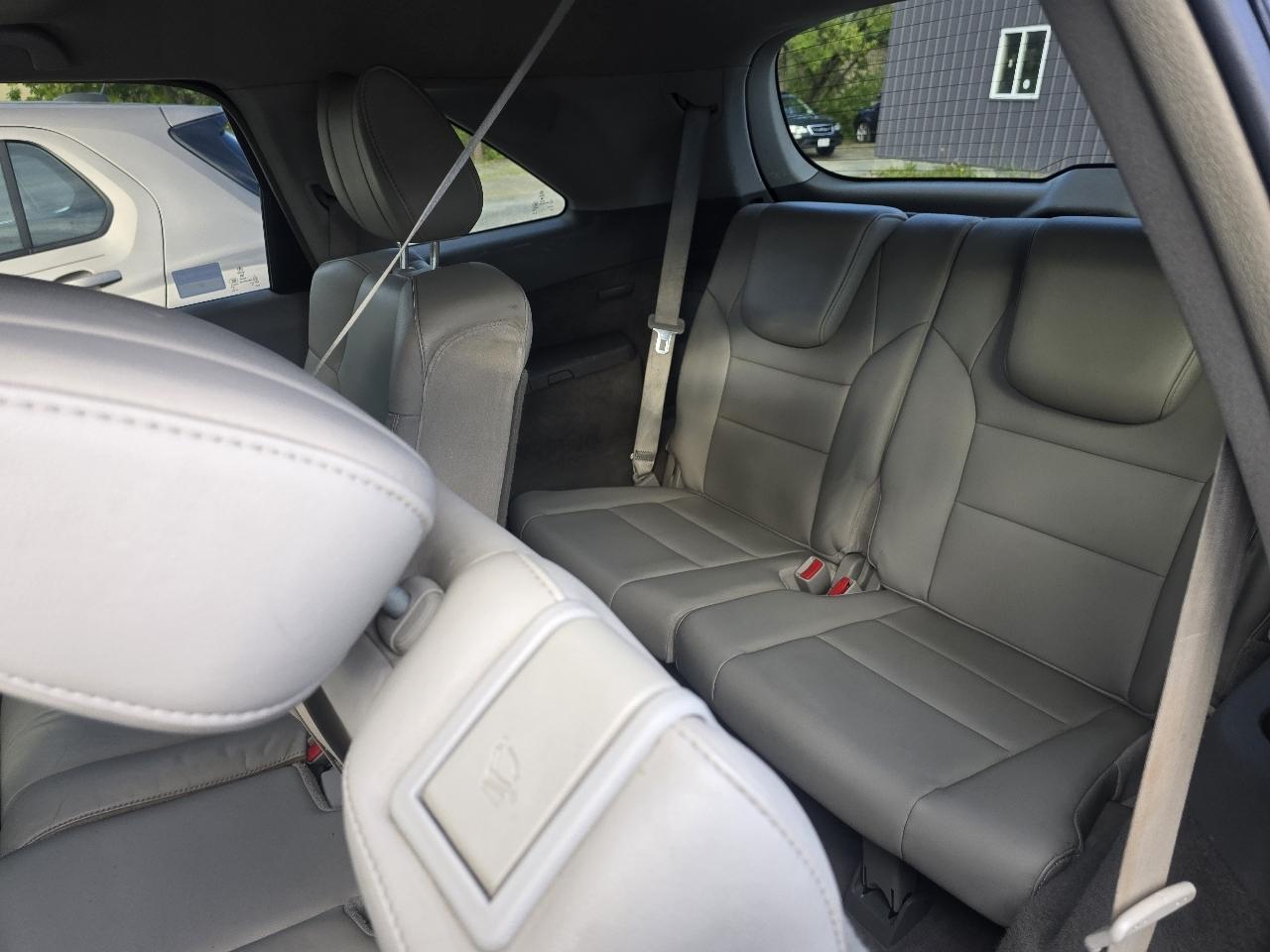 Acura MDX 6-Spd AT w/Tech Package 2012