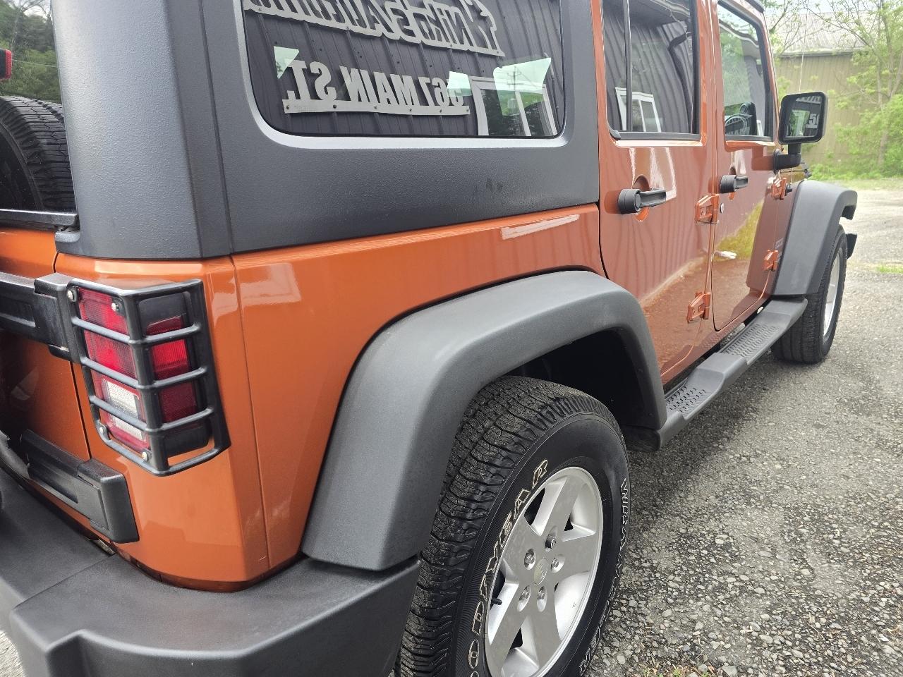 Jeep Wrangler Unlimited 4WD 4dr Sport 2011