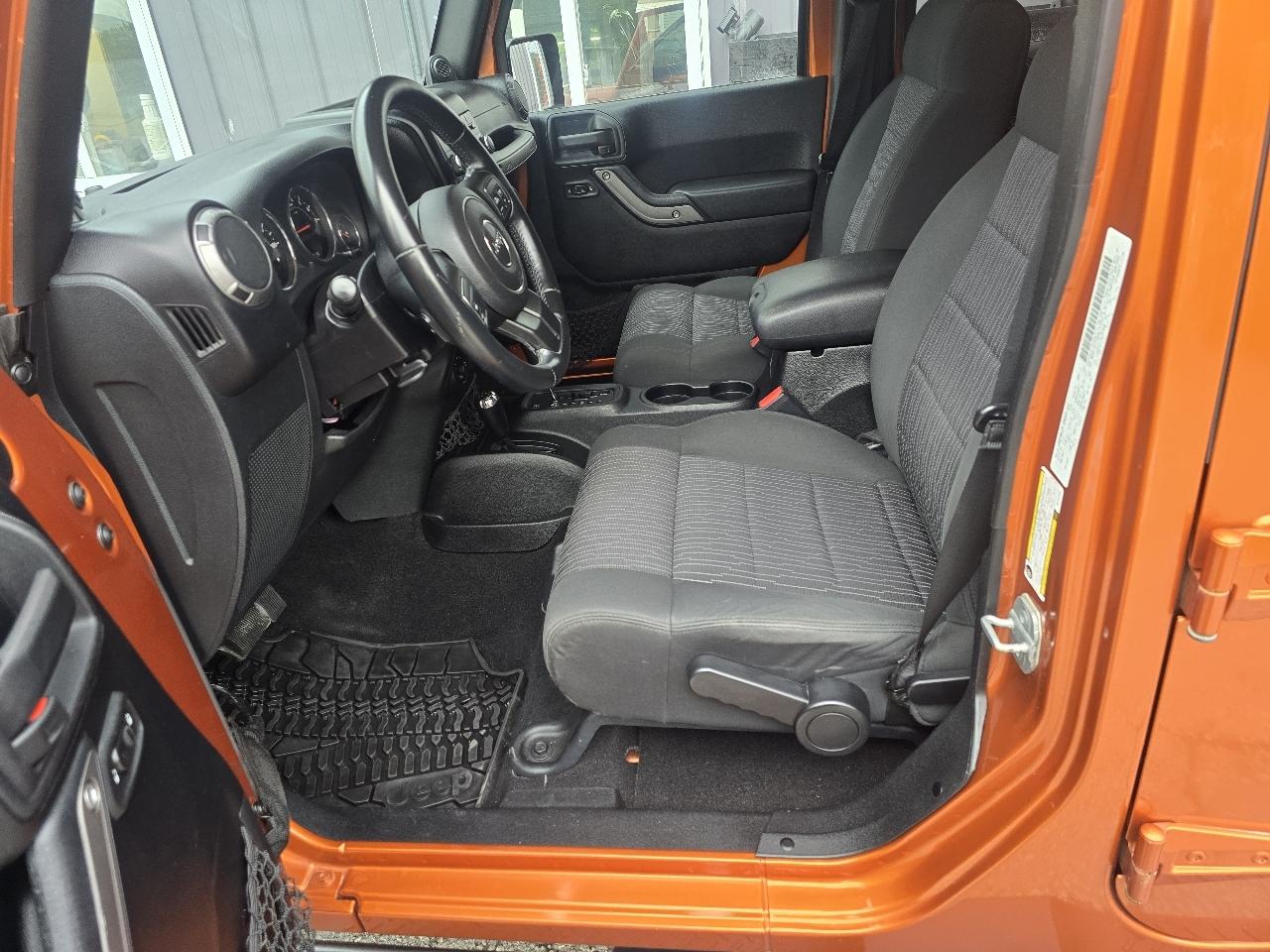 Jeep Wrangler Unlimited 4WD 4dr Sport 2011