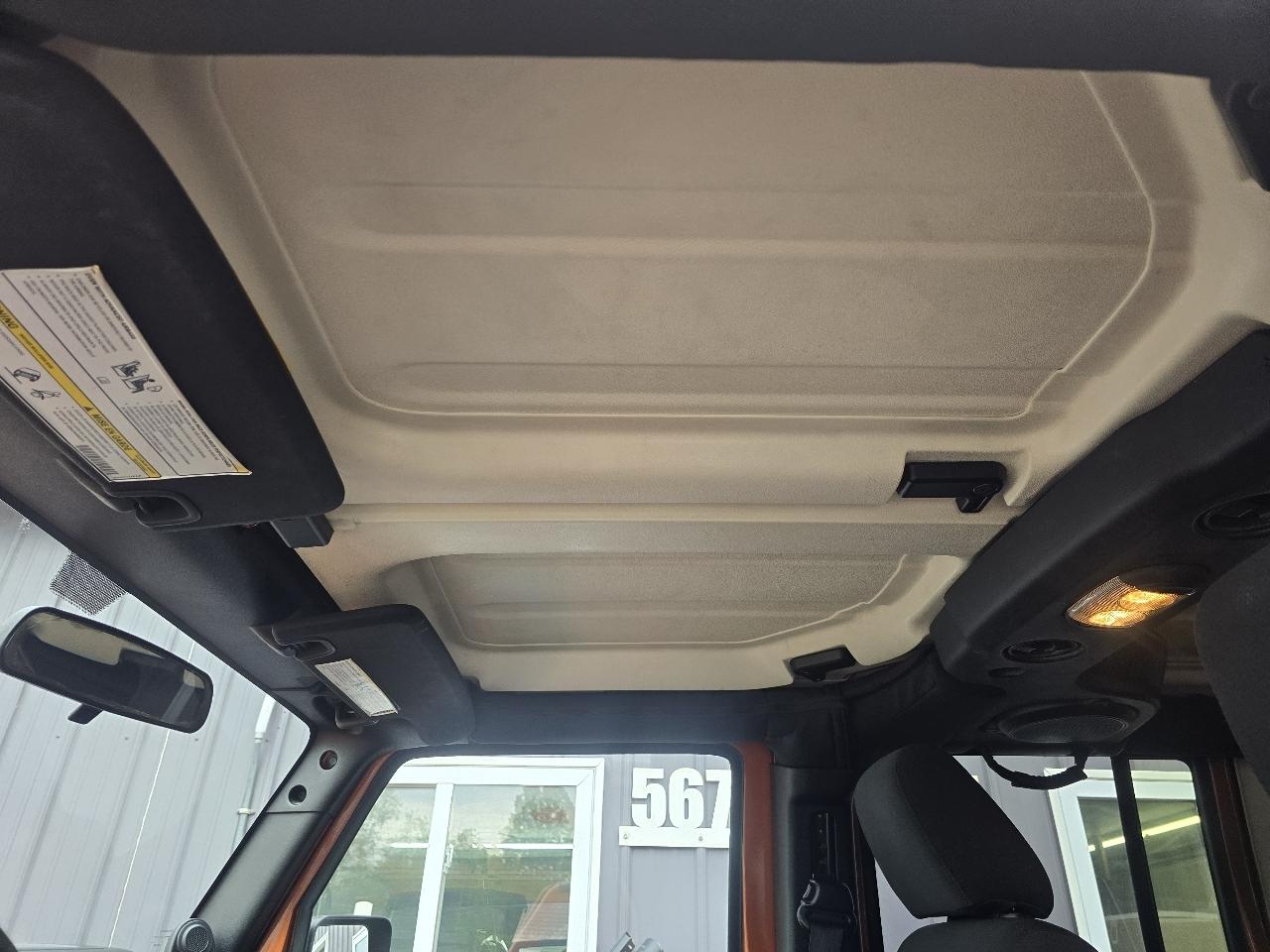 Jeep Wrangler Unlimited 4WD 4dr Sport 2011