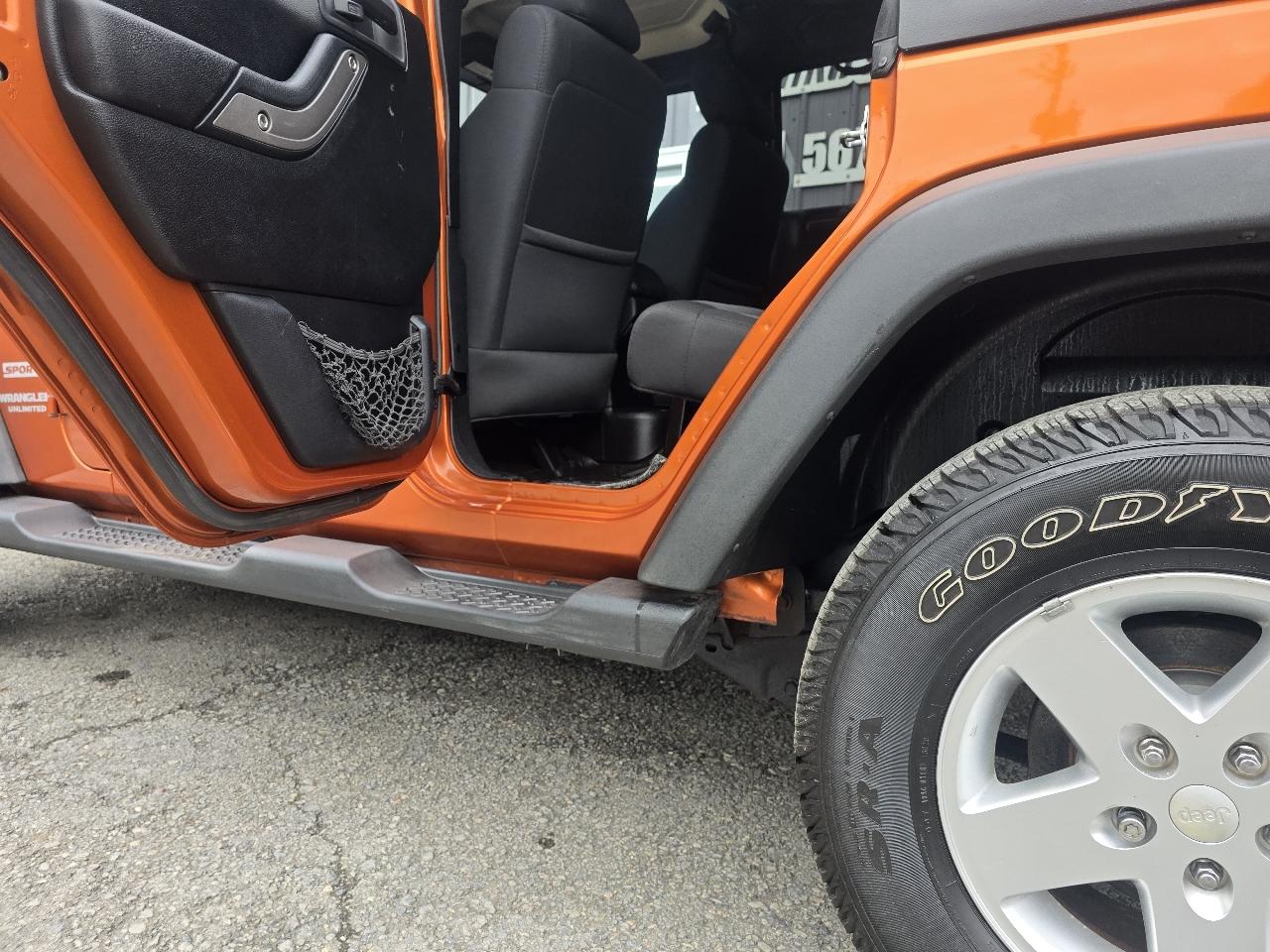 Jeep Wrangler Unlimited 4WD 4dr Sport 2011