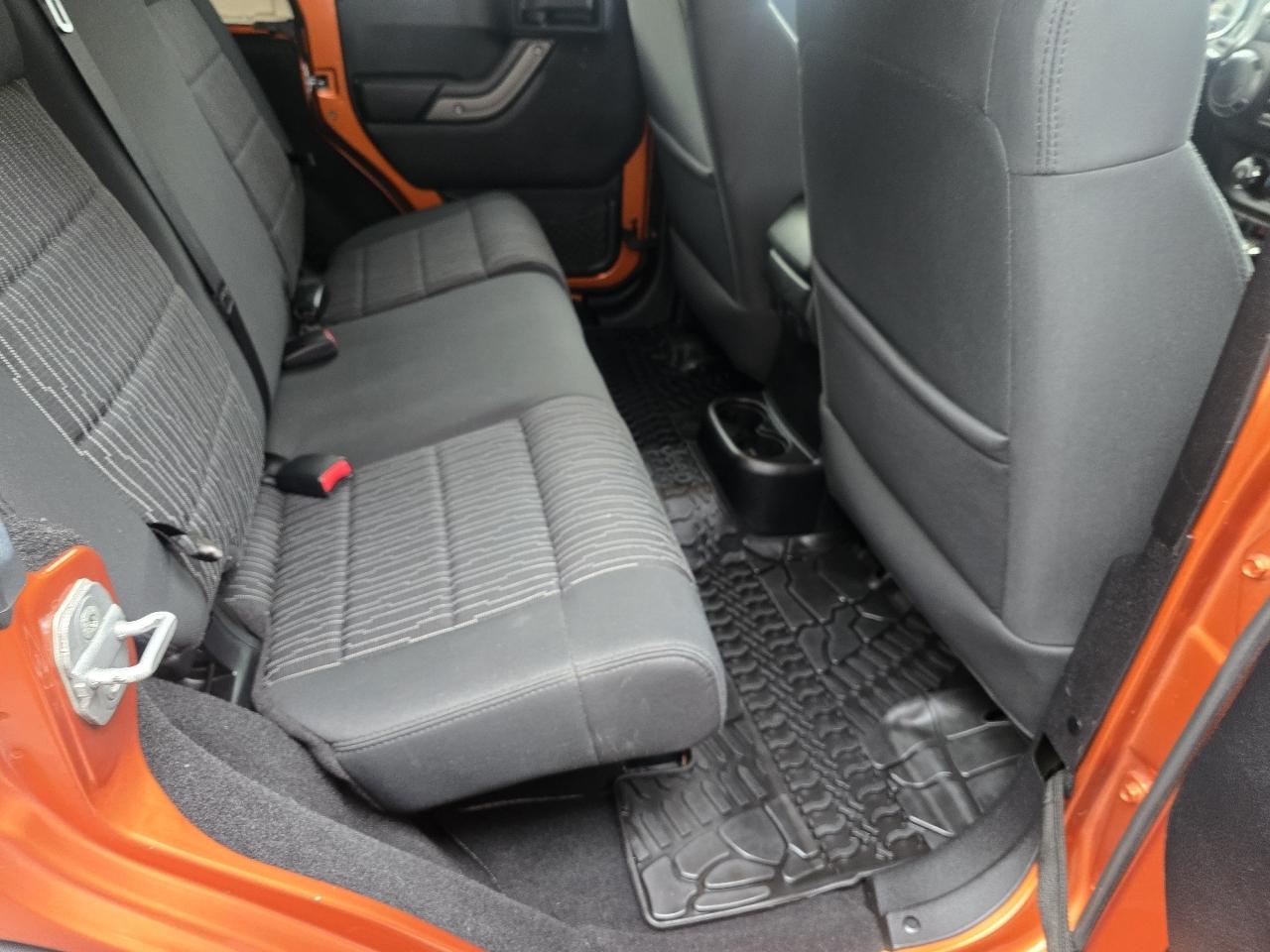 Jeep Wrangler Unlimited 4WD 4dr Sport 2011