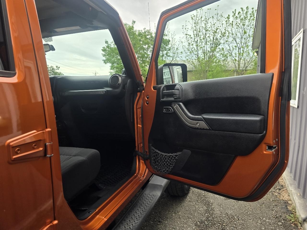 Jeep Wrangler Unlimited 4WD 4dr Sport 2011