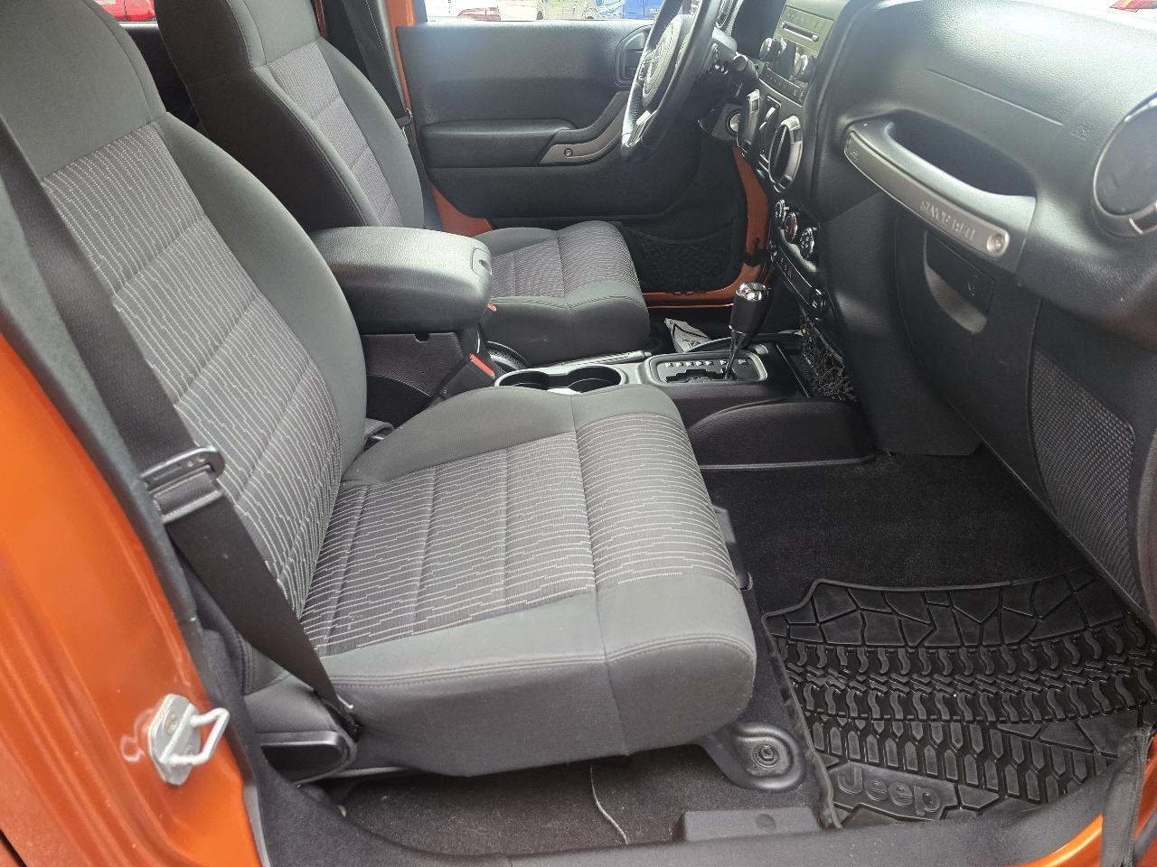Jeep Wrangler Unlimited 4WD 4dr Sport 2011