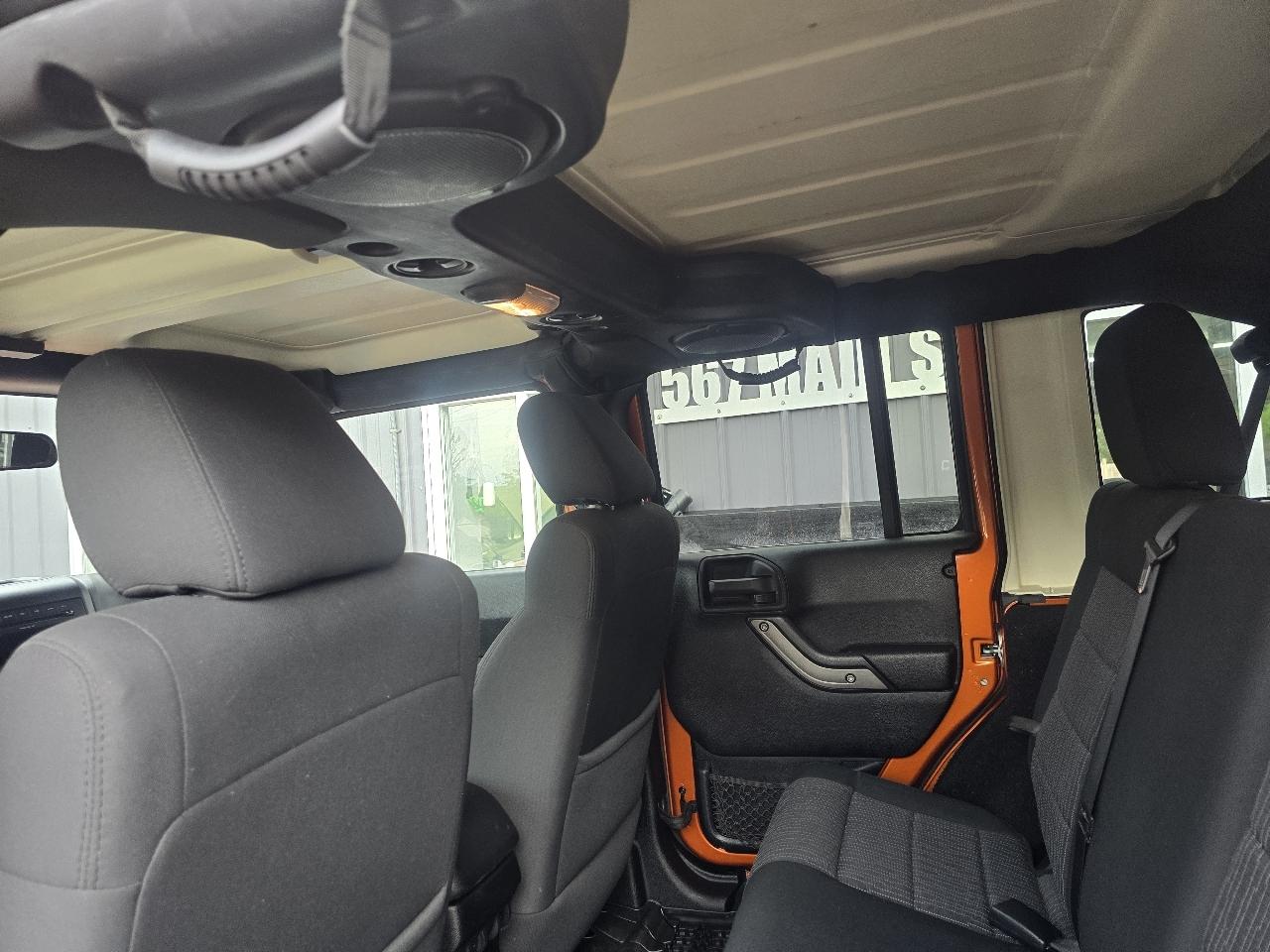 Jeep Wrangler Unlimited 4WD 4dr Sport 2011