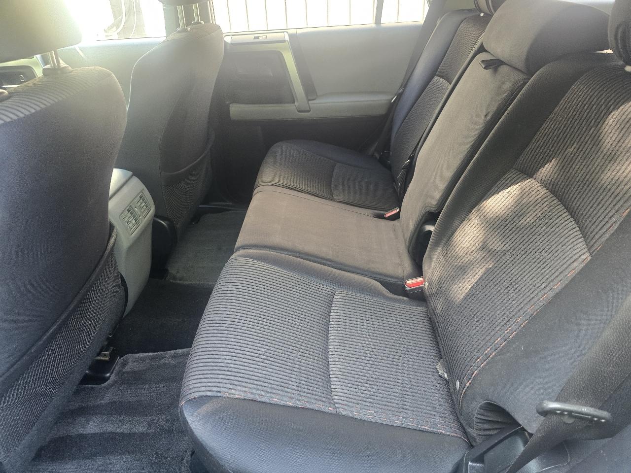 Toyota 4Runner 4WD 4dr V6 Limited (Natl) 2011