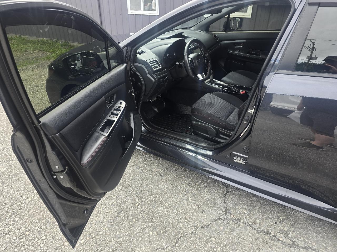 Subaru WRX 4dr Sdn CVT Premium 2016