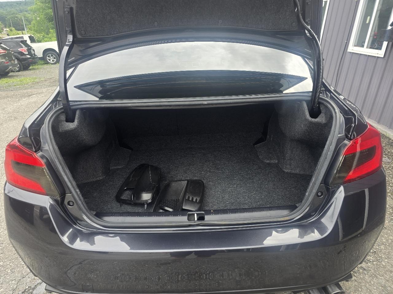 Subaru WRX 4dr Sdn CVT Premium 2016