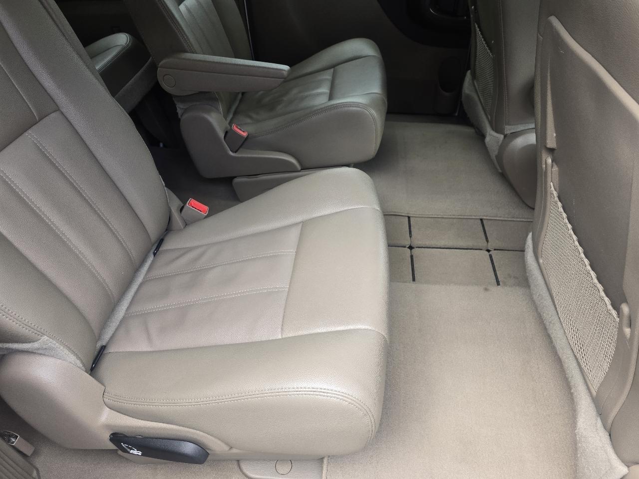 Chrysler Town & Country 4dr Wgn Touring 2014