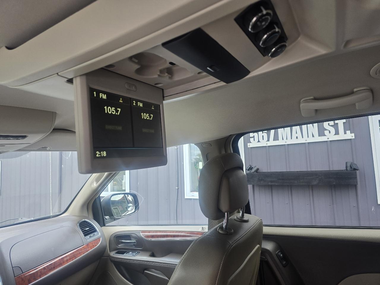 Chrysler Town & Country 4dr Wgn Touring 2014