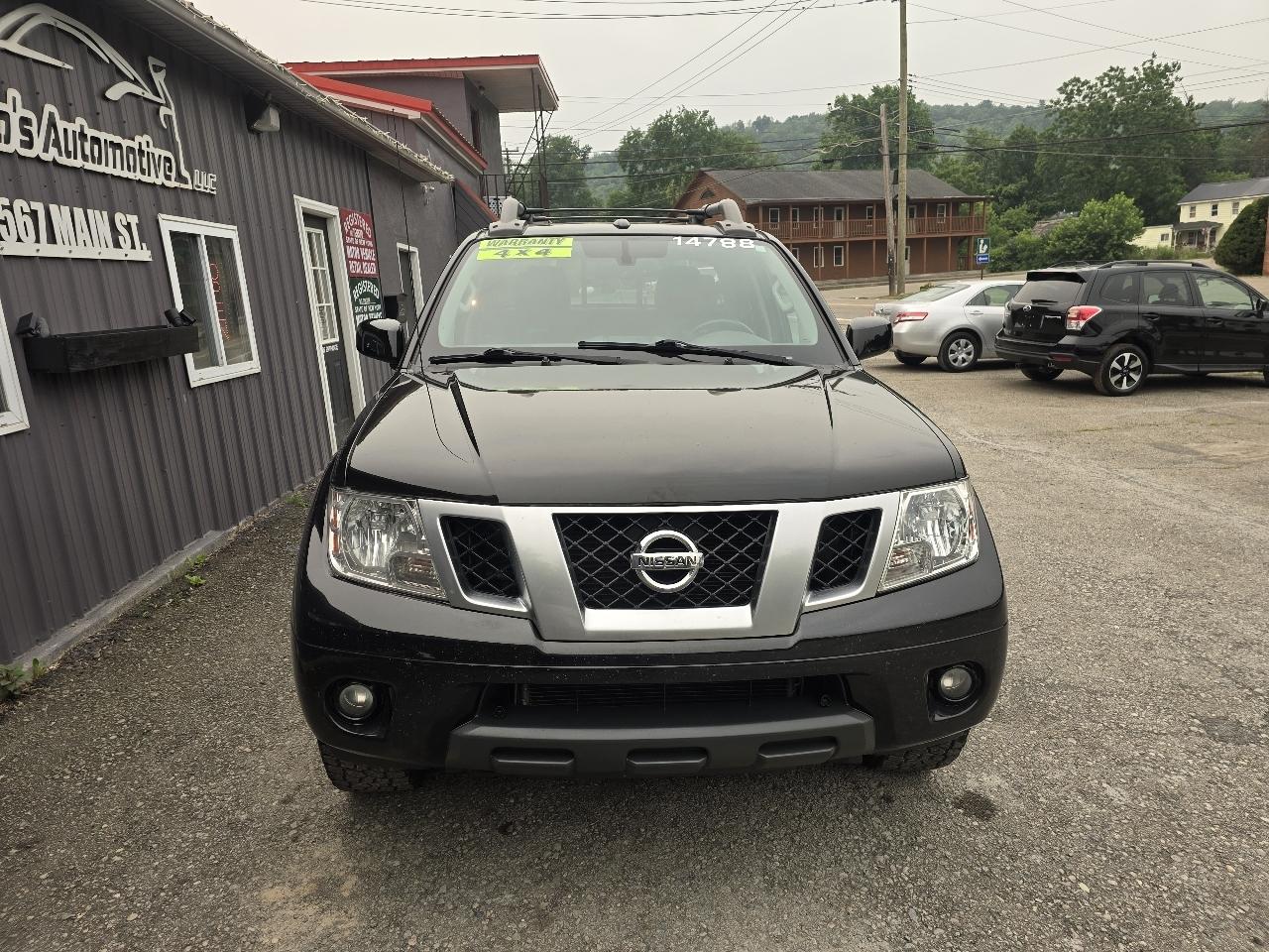 Nissan FRONTIER X  2016