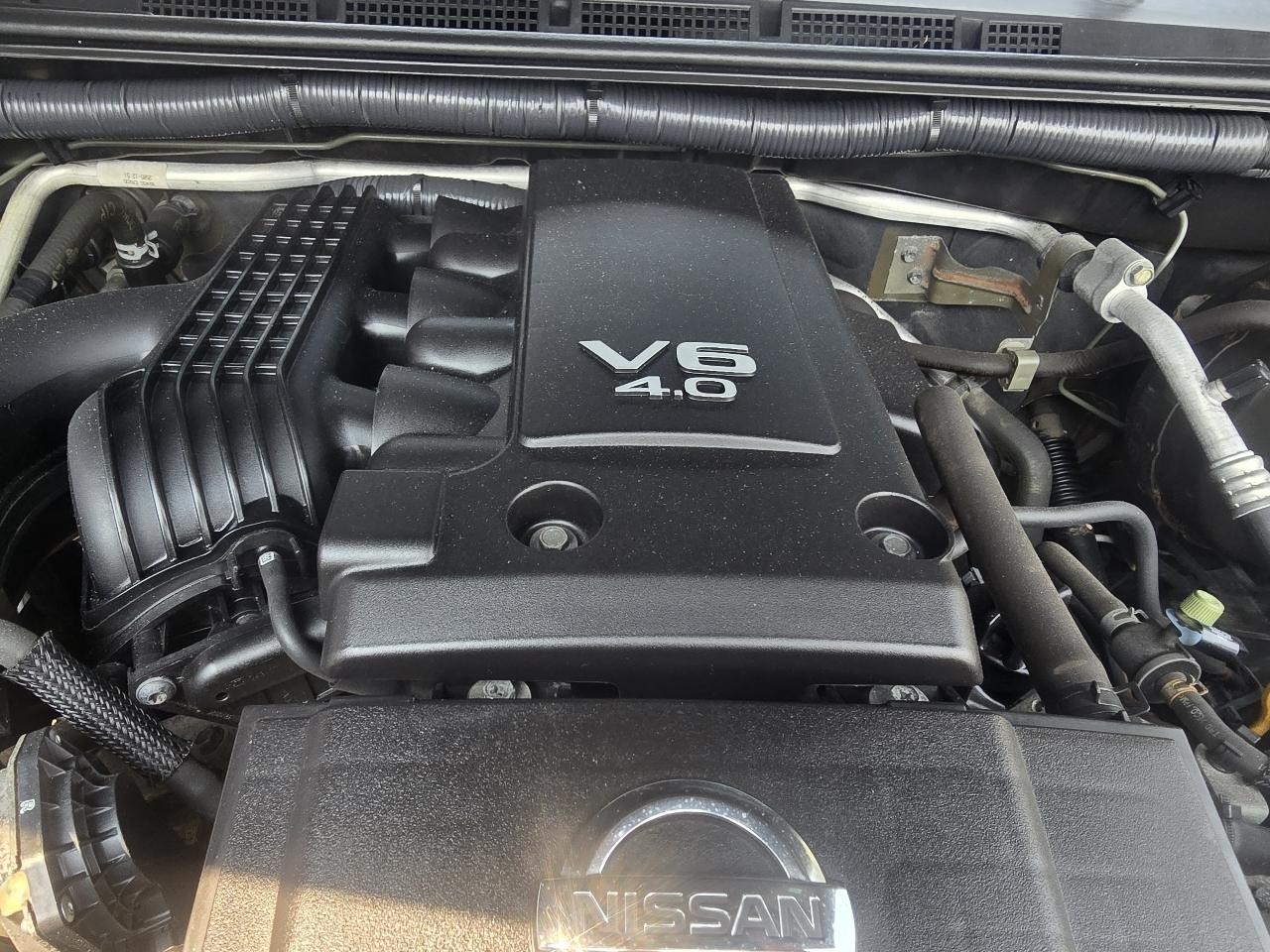 Nissan FRONTIER X  2016