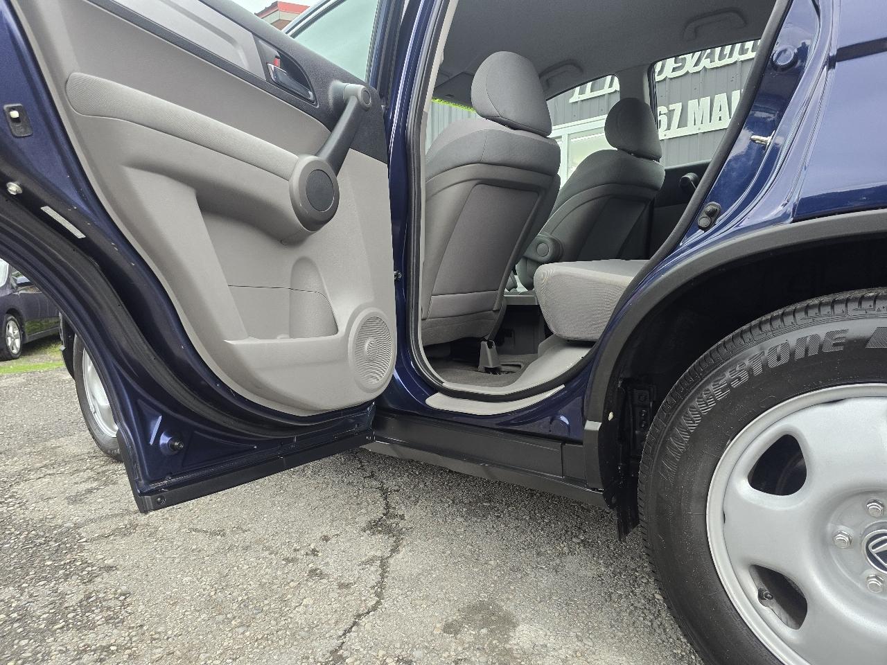 Honda CR-V 2WD 5dr LX 2010