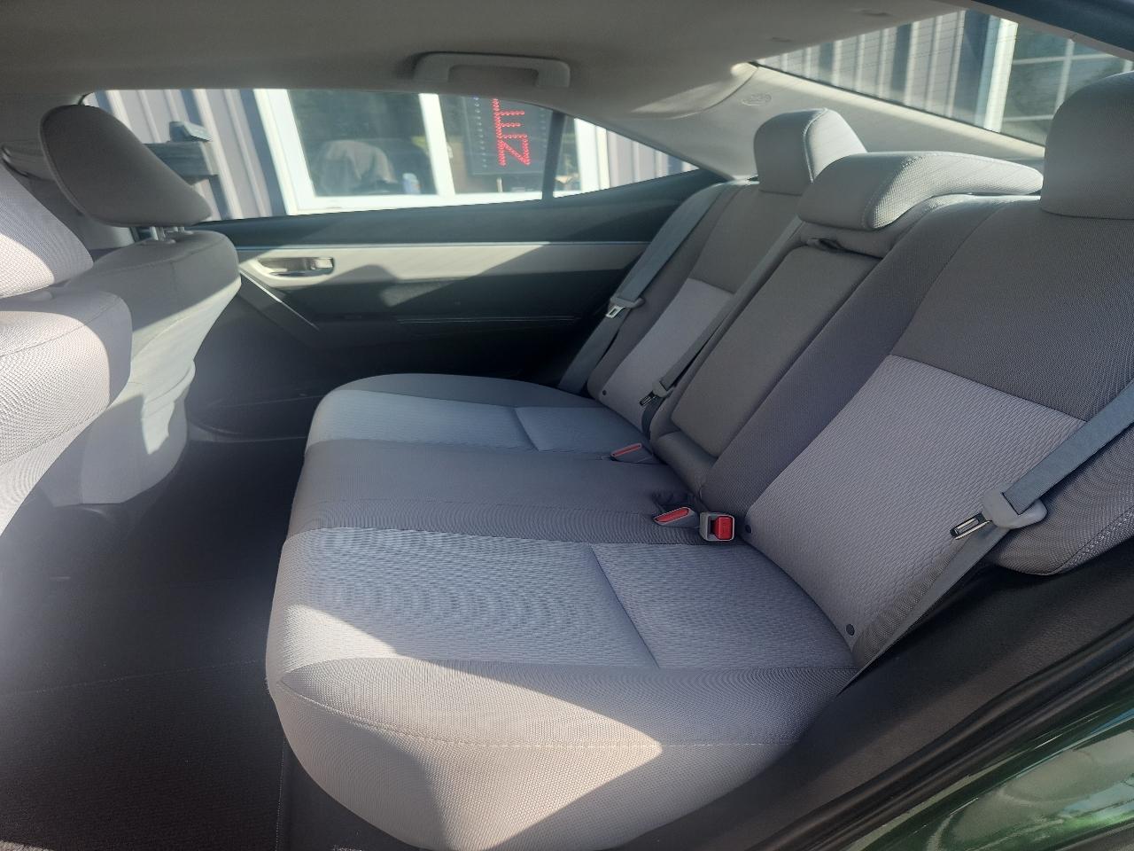 2015 Toyota Corolla LE - Photo 13
