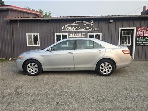 2011 Toyota Camry 4dr Sdn I4 Man LE (Natl)