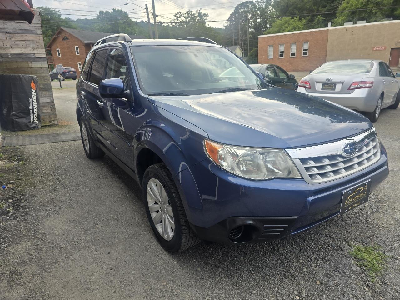 Subaru Forester 4dr Auto 2.5X Premium 2012