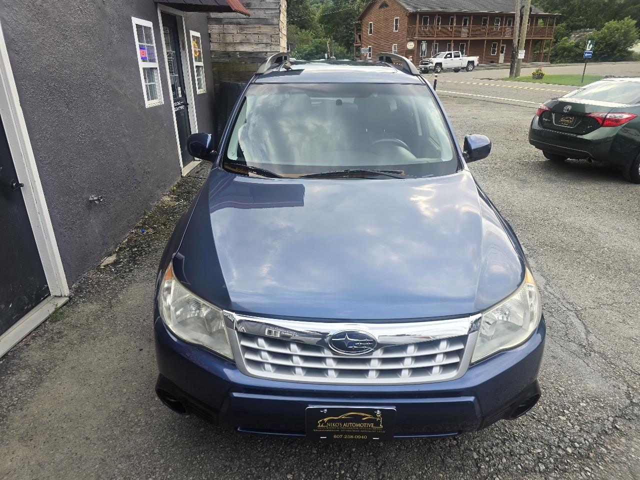Subaru Forester 4dr Auto 2.5X Premium 2012