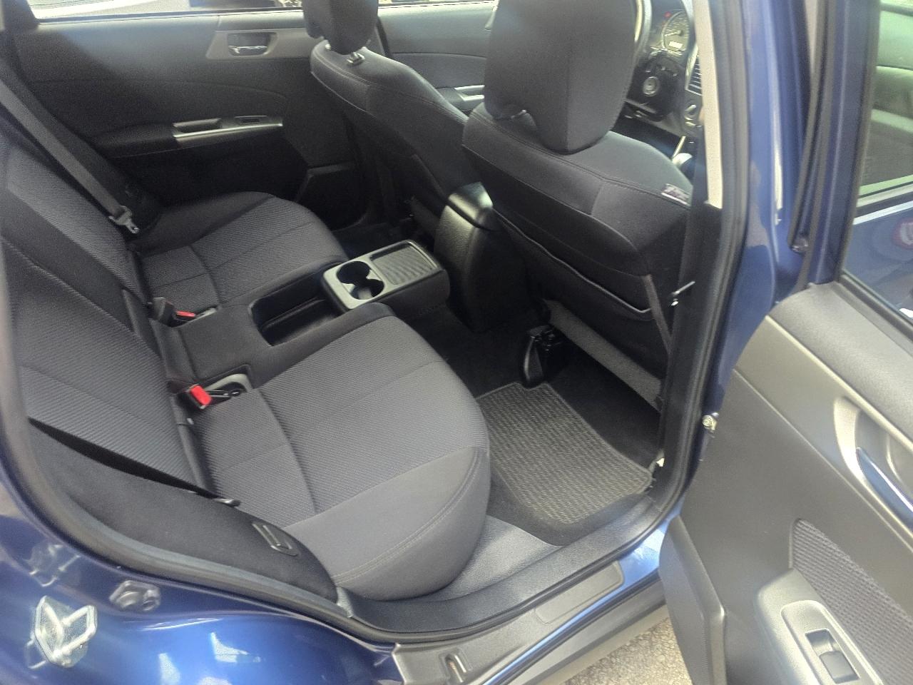 Subaru Forester 4dr Auto 2.5X Premium 2012