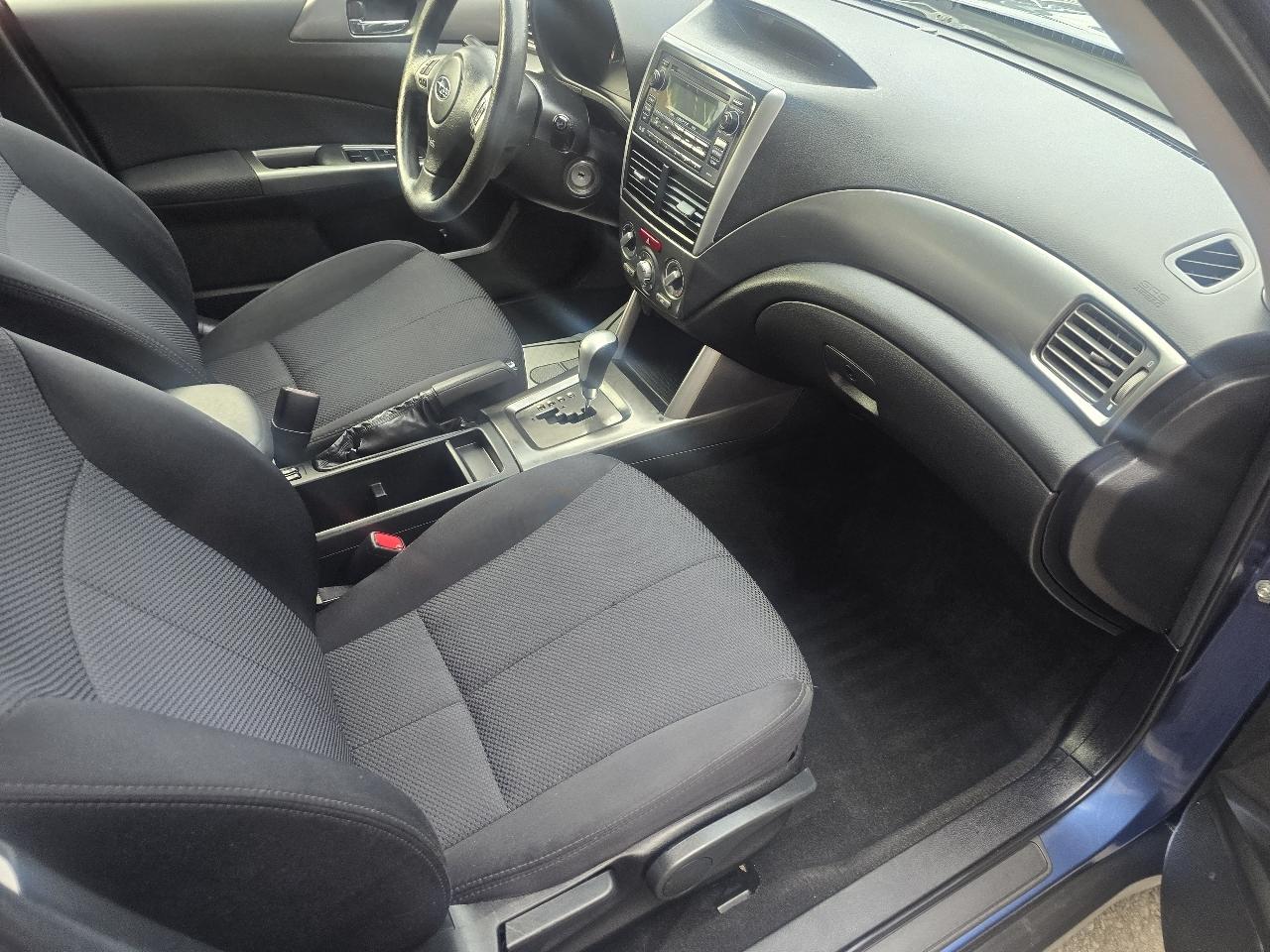 Subaru Forester 4dr Auto 2.5X Premium 2012