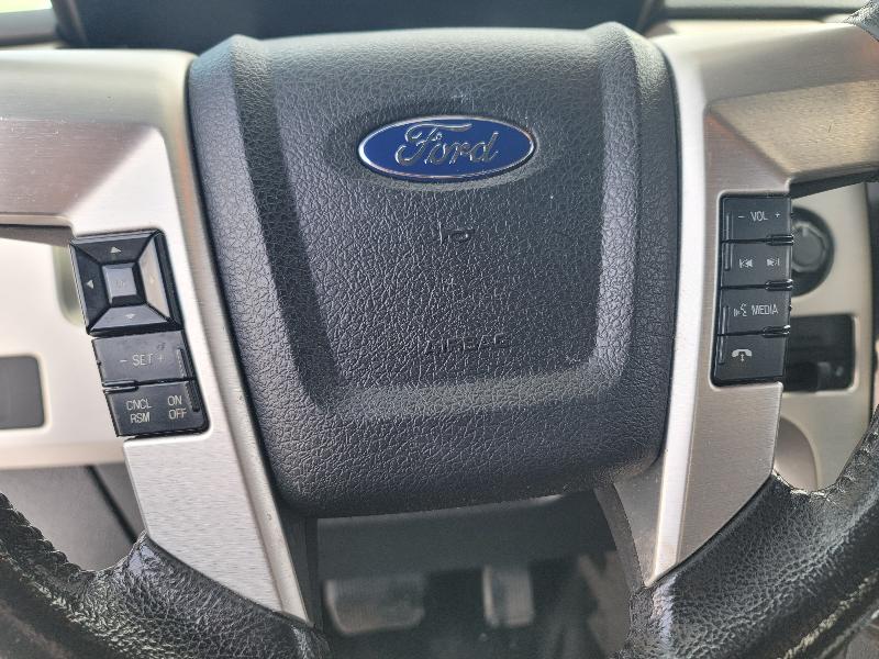 Ford F-150 Platinum SuperCrew 5.5-ft. Bed 4WD 2013