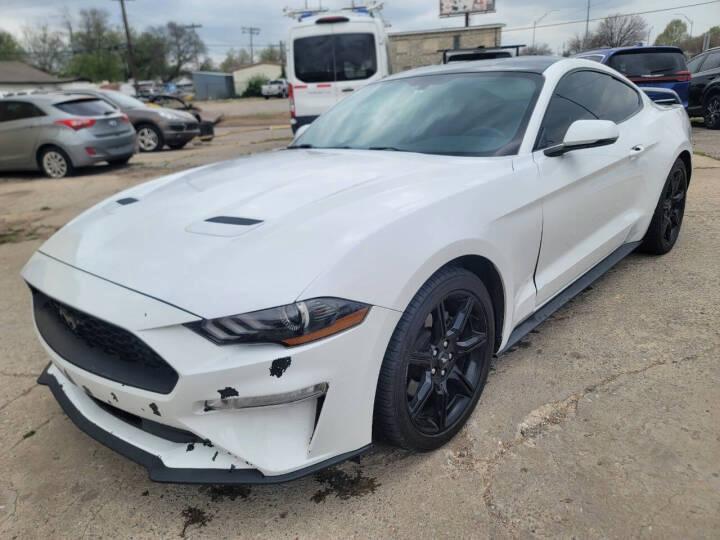 Ford Mustang EcoBoost Coupe 2020
