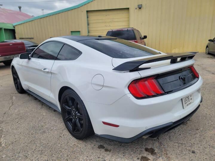 Ford Mustang EcoBoost Coupe 2020