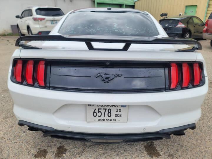 Ford Mustang EcoBoost Coupe 2020