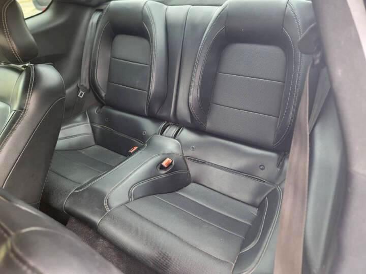 Ford Mustang EcoBoost Coupe 2020