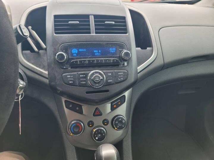 Chevrolet Sonic LT Auto 5-Door 2013