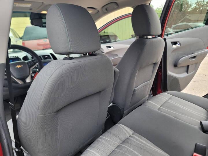 Chevrolet Sonic LT Auto 5-Door 2013