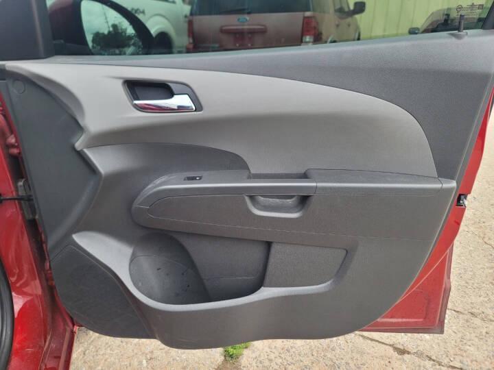 Chevrolet Sonic LT Auto 5-Door 2013