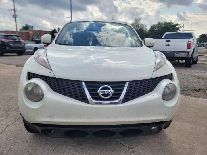 Nissan Juke S FWD 2012