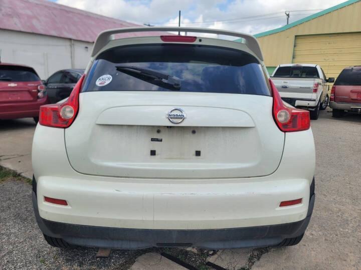 Nissan Juke S FWD 2012