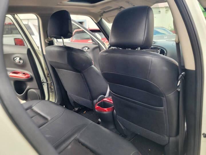 Nissan Juke S FWD 2012