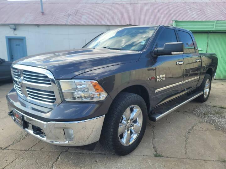 RAM 1500 SLT Crew Cab SWB 4WD 2016