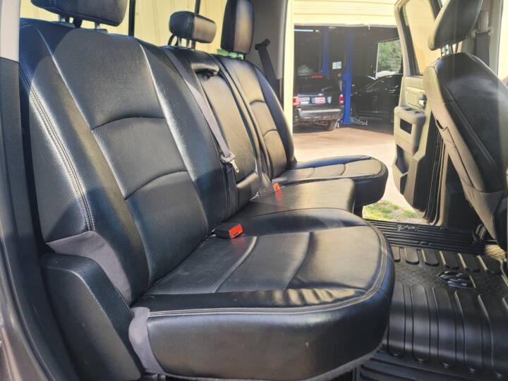 RAM 1500 SLT Crew Cab SWB 4WD 2016