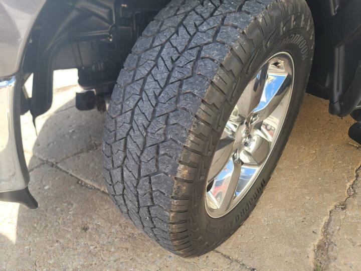 RAM 1500 SLT Crew Cab SWB 4WD 2016