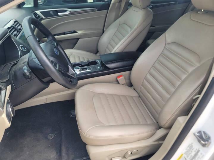 Ford Fusion SEL 2020